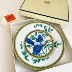 HERMES Paris Toucanid Magustoidu-salatitaldrik 8,46 / 21,5 cm Karbis Jaapan Kasutamata Originaal