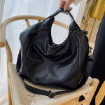Suured Pehmed Nahast Totesed Naistele 2026 Uus Lihtne Hobo Kott Moodne Korea &Otilde;lakott K&auml;ekott Naiste Crossbody Poolkuu Kotid must