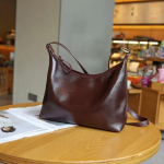 Ni&scaron;i disainiga Crossbody kott, ehtsast nahast kaenlaaluste kott, moodne ja kerge naiste kott, lihtne naiste kott