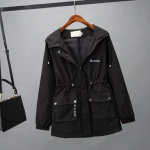 K&otilde;ik sobivad vabaaja kevadised naister&otilde;ivad Riided Naistele &Uuml;li&otilde;pilastele m&otilde;eldud tuulejope XXL must