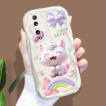 Armas koomiksimustriga kreemjas tekstuuriga korpus Lainelise servaga pehme silikoonkaanega telefoni&uuml;mbris Huawei Honor Infinix Tecno iPhone'i jaoks Infinix Smart 7 valge
