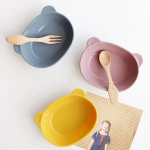 Pastellist silikoonist laste taldrik (3 v&auml;rvi)