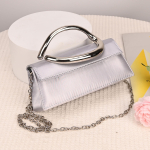Luksuslik metallist k&auml;es hoitav rahakott naistele Satiinist &otilde;htune peokott Moodne crossbody &otilde;lakott 20x7x16CM punane