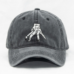 Kolmap&auml;ev Addamsi eraldatud k&auml;sitsi 3D tikandiga puuvillane pesapallim&uuml;ts Pestud isam&uuml;tsid Unisex jaoks Reguleeritav Unisex m&uuml;ts