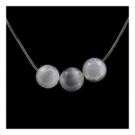 Pierres et Min&eacute;raux. Collier 3 perles Selenite du Maroc 8 mm Chaine en acier inoxydable.
