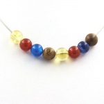 Pierres et Min&eacute;raux. Collier perles Agate rouge + Agate ruban&eacute;e bleu + Citrine + bois 8 mm Chaine en acier inoxydable.