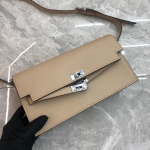 V&auml;liskaubanduse piiri&uuml;lene buum, peopesamustriga kott, ehtsast nahast moodne mitmek&uuml;lgne messenger-kott, tekstuuriga veisenahast kaenla-&otilde;lakott 24x6x12CM