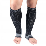 1 Paar Sport Compression Jala varrukas Korvpall Jalgpall S&auml;&auml;re tugi Jooksmine Libisemisvastased S&auml;&auml;rekaitse Jalgrattasoojendajad M must/hall v&auml;rv