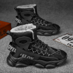 Meeste saapad Uued talvised sussid Soojad meeste kingad Veekindlad Libisemiskindlad Pl&uuml;&uuml;sist tossud Meeste tennised Saapad Meeste tossud Talv 45 parkkoor