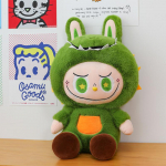 Loov Uus Pl&uuml;&uuml;sm&auml;nguasi Dinosaurus Transformeeruv Nukk Lapi &Uuml;llatuskarp Videom&auml;ngu Nukk Masin 38cm roheline