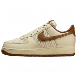 Nike Air Force 1 07 LV8 Kookospiim Hele Briti Tan Meeste Tossud Kreemjas Kanjon-Kuld IB7719-113 40.5