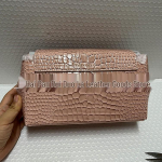 2025 Madu-Krokodillimustriga Lakknahast Baguette Koti - &Otilde;la- ja Crossbody K&auml;ekott 24 cm