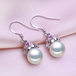 SENIKO naturaalsed mageveep&auml;rlitega k&otilde;rvar&otilde;ngad, geomeetriline disain, mood, kuupmeetrist tsirkooniumoksiidist lilledega k&otilde;rvar&otilde;ngad, t&uuml;drukutele kingitus valge