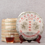 2008 aasta Gong Ting Chen Yun Shu Puer tee palee mahe k&uuml;ps Puer tee 357g