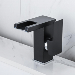 1 tk LED musta valamusegisti k&otilde;rge ja l&uuml;hikese kraaniga vannitoa &uuml;he k&auml;epidemega k&uuml;lma ja kuuma vee vool toodab elektrit