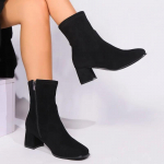 Uued moekad naiste saapad. Mitmek&uuml;lgsed ja mugavad &uuml;hev&auml;rvilised talvised lukuga kaunistatud paksu kontsaga naistekingad Zapatos 36