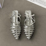 Prantsuse h&otilde;bedased strassidega temperament sandaalid naiste 2024 suve uued &uuml;he s&otilde;naga terava ninaga &otilde;&otilde;nes Rooma kingad 35 h&otilde;be