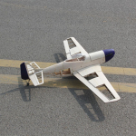 P51 Mustang 1010mm laserl&otilde;igatud balsa RC lennukikomplekt, skaalaga II maailmas&otilde;ja s&otilde;jalennuki mudel ise ehitajatele ja kollektsion&auml;&auml;ridele