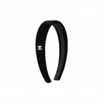 CHANEL Peapaelad Logotr&uuml;kiga Sametine Peapael Naistele Must must