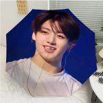 Kpop BTS Jeon Jung Kook Jk JIMIN T&auml;heprindiga Automaatne Vihmavari, 8 Ribiga Rauast Raam, Plastikust K&auml;epide, Sobib V&auml;ljas Reisimiseks ja Igap&auml;evaseks Kasutamiseks, Ideaalne Kingitus Three-fold umbrella