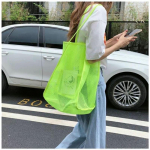 1 tk l&auml;bipaistvast v&otilde;rgust &otilde;lakott on moekas kerge ja suure mahutavusega reisikott One Size