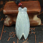 M&uuml;&uuml;a naturaalne k&auml;sitsi nikerdatud Jade Know The Cicada kaelakee ripats Mood Ehted Aksessuaarid Meestele Naistele &Otilde;nnekingitused valge