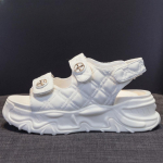 Suvised Jokeri naiste platvormmuffin Velcro sportlikud rannasandaalid 33 mustjasvalge