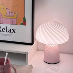 Klaasist mini-seenelaualamp Toakaunistus LED-&ouml;&ouml;valgusti Vintage triibuline kodukaunistus T&uuml;druk Magamistoa Atmosf&auml;&auml;rivalgustus Lambid