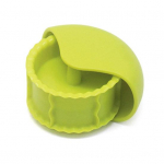 K&ouml;&ouml;k kondiitril&otilde;ikur Round Twist 360 veerev serv, mida on mugav haarata Kergesti kasutatav kondiitril&otilde;ikur B