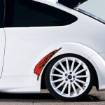 Autol&otilde;vi kleebis rataste kulmude kriimustused katteratta kleebis loominguline auto modifikatsioon dekoratiivne veekindel lillepost 30cm*8cm valge