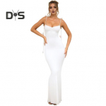 Daami &otilde;htukleit 3D roosikaunistusega spagetirihm, seljata, varrukateta V-kaelusega, &otilde;hukese kehaehitusega kokteilipeokleit, daami pidulik pulmakleit. S punane