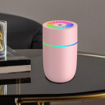 Kompaktne t&ouml;&ouml;laua &otilde;huniisutaja koos &uuml;mbritseva valgustusega koju ja kontorisse valge