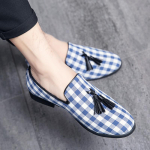 Meeste hingavad &otilde;mblustega vabaajajalatsid T&auml;iskasvanute mood laisad mokassiinid Meeste s&otilde;idu slip-on kingad Suurused 38-48 Pidu 6 taevasinine v&auml;rv