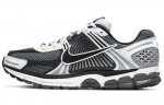 Nike Zoom Vomero 5 SE SP Tumehall Must Valge CI1694-001 37.5 armee roheline v&auml;rv