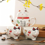 Armas Jaapani Lucky Cat portselanist teekomplekt Creative Maneki Neko keraamiline teetassi veekeetja koos kurnaga Kontori teekannu veekruus 1 pot 2 cups