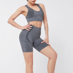 Naiste fitness-spordidress, 2-osaline komplekt Slim Crop top + &otilde;mblusteta l&uuml;hikesed p&uuml;ksid Active Wear komplektid S oranž