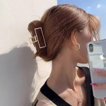 Luksuslik p&auml;rlkala juuksek&uuml;&uuml;s naistele elegantsed ebaregulaarsed juuksed krabiklambrid, moepeod, juukseaksessuaarid, peakatted, kingitused liiva