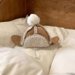 Avatud k&otilde;rvadega koeram&uuml;ts Talvise soe pluss sametist lemmikloomapeakattega m&uuml;ts S