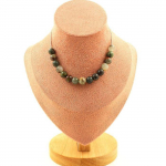 Pierres et Min&eacute;raux. Collier 15 perles Jaspe sang de Dragon 8 mm. Chaine en acier Collier femmes, hommes. Taille personnalisable.