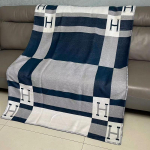 Kahev&auml;rviline paks kootud flanellist diivanitekk konditsioneeri jaoks 130x170 cm