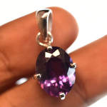 15 ct naturaalne aleksandriit ovaalne l&otilde;ige 925 sterlingh&otilde;bedast ripats v&auml;&auml;riskivi 13.3 mm approx. lilla