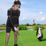 Golfi l&ouml;&ouml;giliigutuse joondamine Professionaalne Mehed Naised Harjutamine V&auml;ljas Siseruumides Golfim&auml;ngija S
