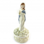 Les Tr&eacute;sors De Lily [N5154] &ndash; valge &bdquo;Virgin Mary&rdquo; ehtekarp valge