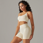 Nessaj suvine joogakomplekt Naiste treeningkost&uuml;&uuml;mid &Otilde;mblusteta Push Up rinnahoidja k&otilde;rge v&ouml;&ouml;kohaga l&uuml;hikesed p&uuml;ksid J&otilde;usaali spordir&otilde;ivad M beež