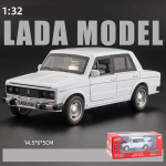 1/32 Scale LADA 2106 Diecast automudeli m&auml;nguasi, tagasit&otilde;mmatav m&auml;nguasi koos heli ja valgusega lastele V&auml;ikelastele poistele T&uuml;drukutele Kingikogu 1/32-14.5x5x5cm valge