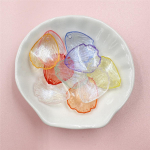 30 tk 19 * 23 mm lille kroonlehed akr&uuml;&uuml;lhelmed ehete tegemiseks l&auml;bipaistvate ehete helmestega materjalidest mitmev&auml;rviline