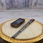 Lunette elegantses kinkekarbis &ndash; messingist teleskoop &ndash; vanaaegsed meretarvikud &ndash; kingitus meremehele v&otilde;i mereentusiastile &ndash; kontorisisustus