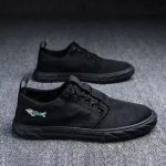 Vanad Pekingi riidest kingad Meeste suvised j&auml;&auml;siidist riidest hingavad t&ouml;&ouml;kaitse Libistavad lauajalatsid Meeste vabaaja valge l&otilde;uend 39