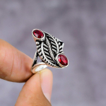 Looduslik Mosambiigi Granaat V&auml;&auml;riskivi 925 Sterlingh&otilde;be S&otilde;rmus Suurus 7.5 Z1m50