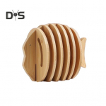 Puidust loomade isolatsioonipadjakeste komplekt libisemisvastased p&otilde;letusvastased naelad kuumade roogade jaoks 3D-loomakujulised kuumakindlad lauaalused pottide teekannude jaoks Fish